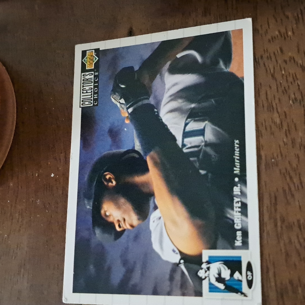 Ken Griffey Jr trading card